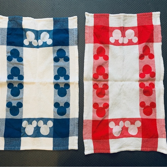 3/$25β¨ NWOT. β€οΈ Disney Kitchen Cleaners Towels π - Picture 3 of 3